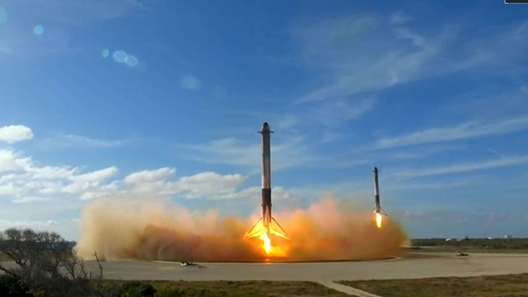 Falcon tandem landing